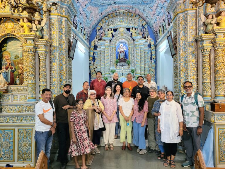Group picture at Nossa Senhora Angustias Chapel
